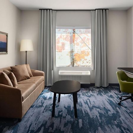 Fairfield By Marriott Inn & Suites Whitsett Greensboro East Ngoại thất bức ảnh