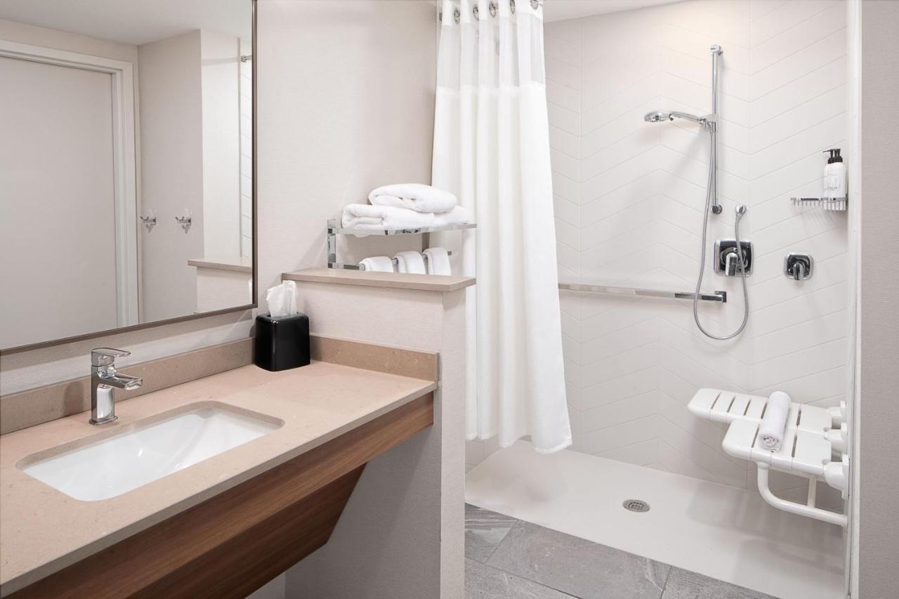 Fairfield By Marriott Inn & Suites Whitsett Greensboro East Ngoại thất bức ảnh