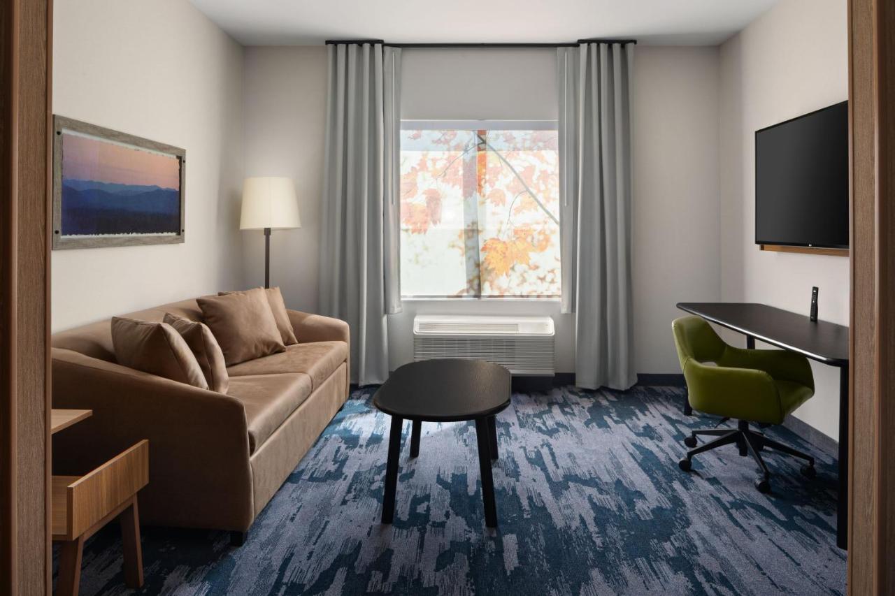 Fairfield By Marriott Inn & Suites Whitsett Greensboro East Ngoại thất bức ảnh